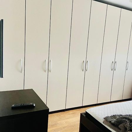 Iulius Mall Comfort Jászvásár Kültér fotó
