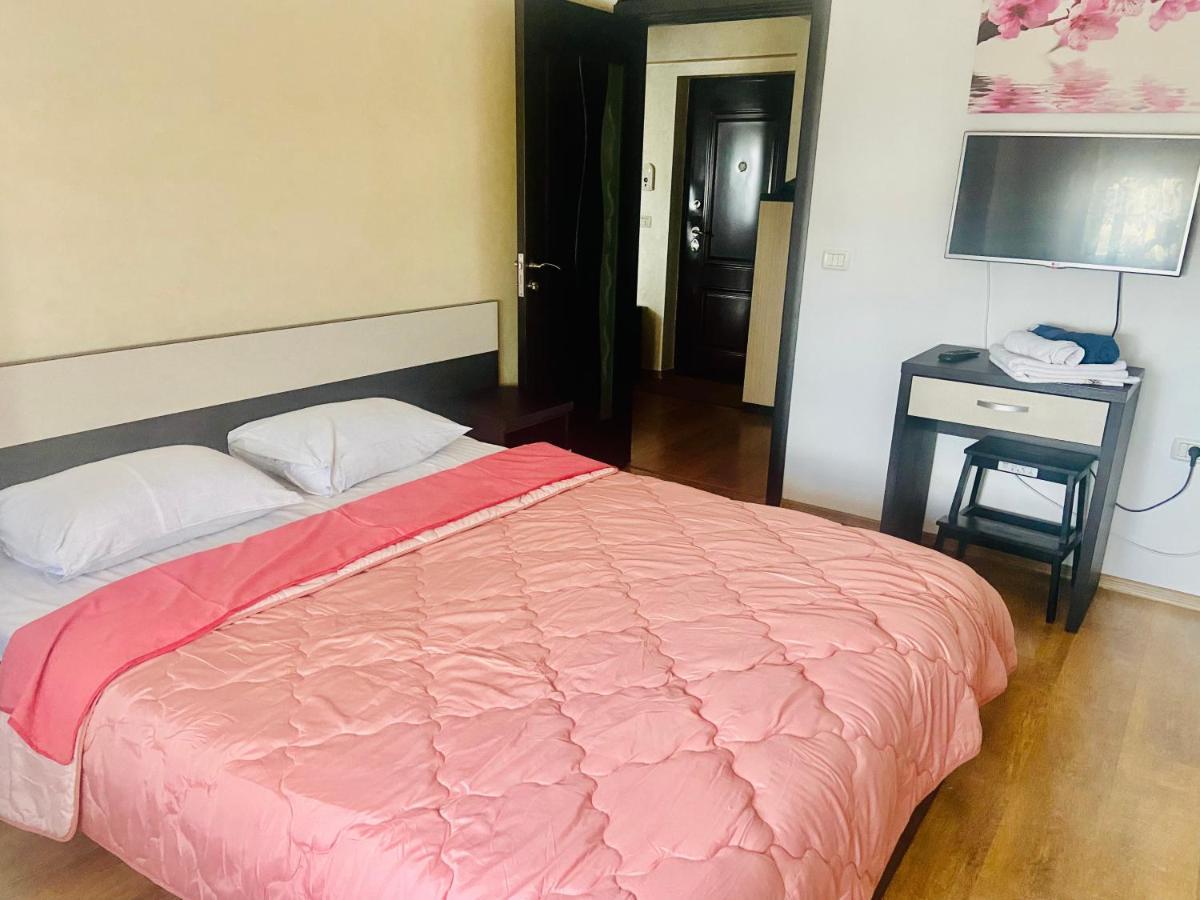 Iulius Mall Comfort Jászvásár Kültér fotó